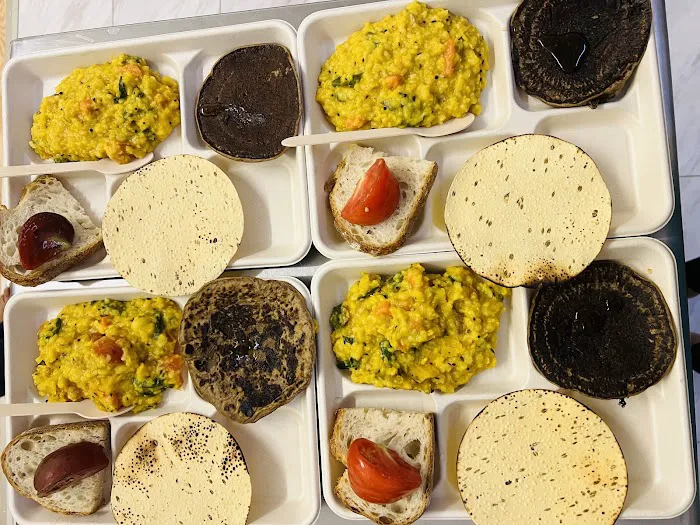 Mantra Room: Yoga, Music Meditation & Meals Picture 10