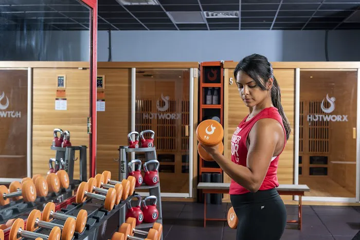 HOTWORX - San Jose, CA - Downtown Picture 4