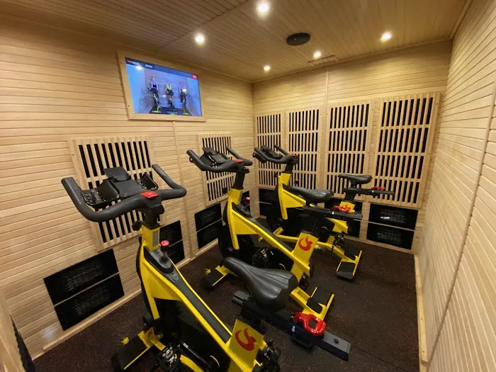 HOTWORX - San Jose, CA - Downtown Picture 10