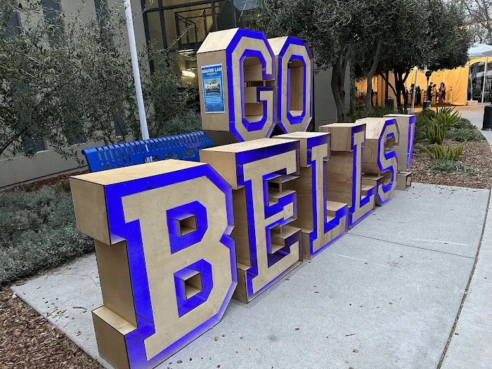 Patrick Wayne Valley Memorial Gymnasium Picture 4