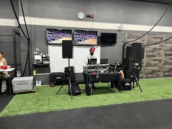 CrossFit Kindred Kindred Fitness Picture 3