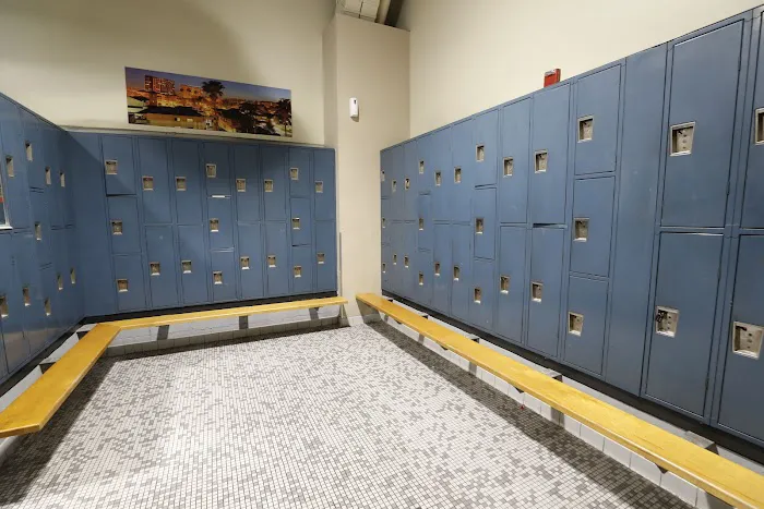 24 Hour Fitness Picture 7