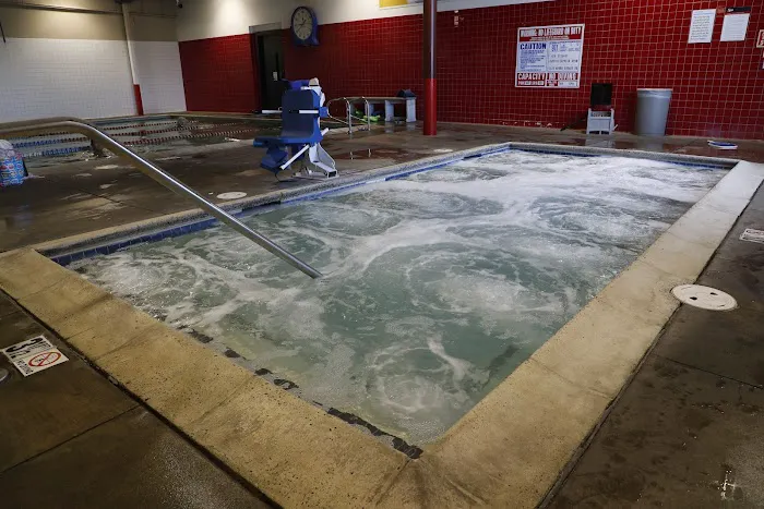 24 Hour Fitness Picture 9