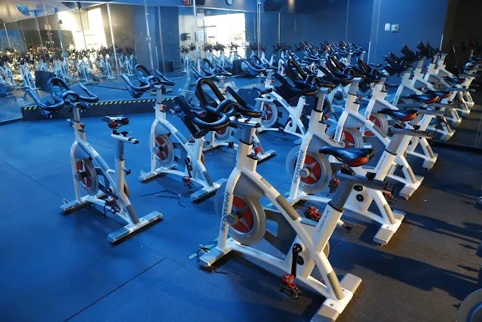 24 Hour Fitness Picture 8