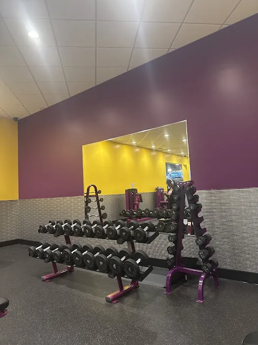 Planet Fitness Picture 8