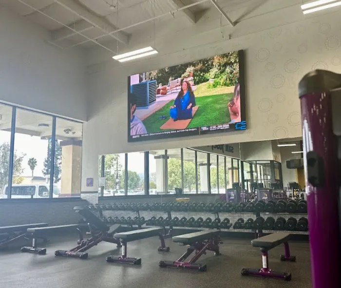 Planet Fitness Picture 5
