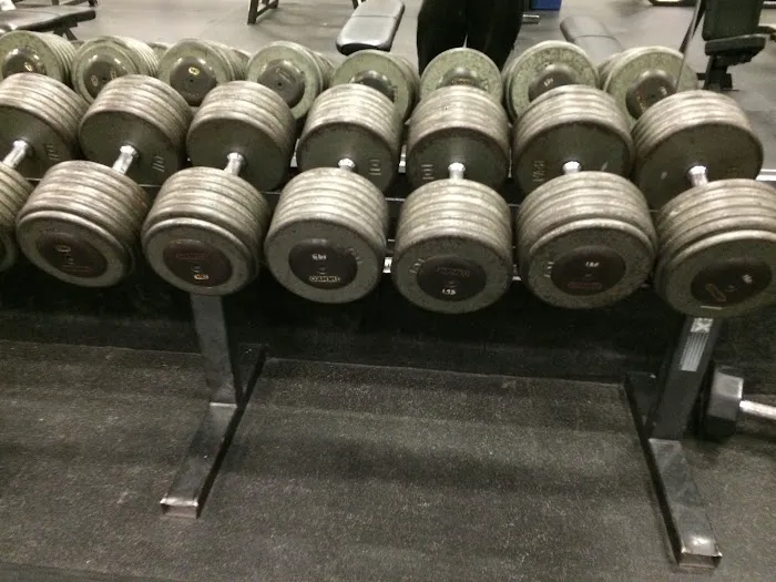 24 Hour Fitness Picture 3