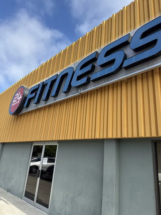 24 Hour Fitness Picture 8