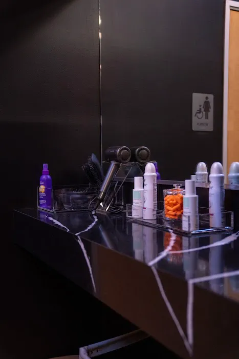 Studio Willow Glen Picture 7