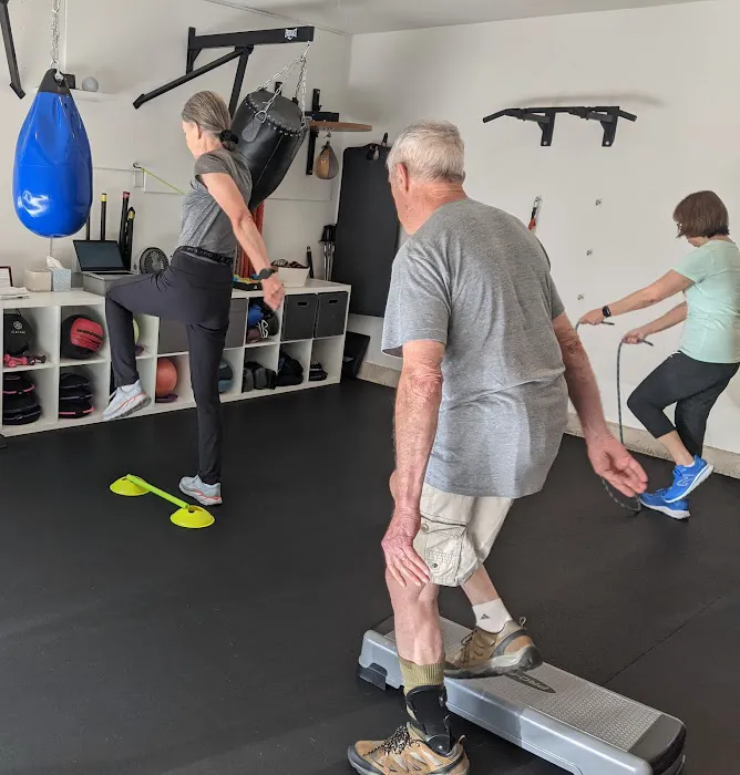 Parkies Punch Back Picture 3