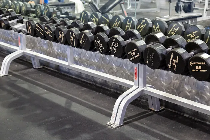 24 Hour Fitness Picture 2