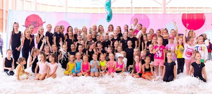 Rhythmic gymnastics MIG Picture 4