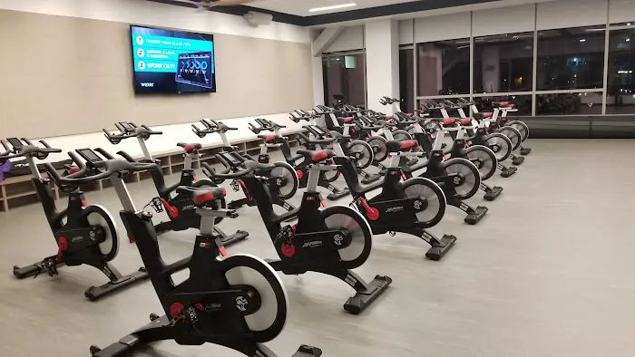 The Club at Moffett Towers 2 Picture 4