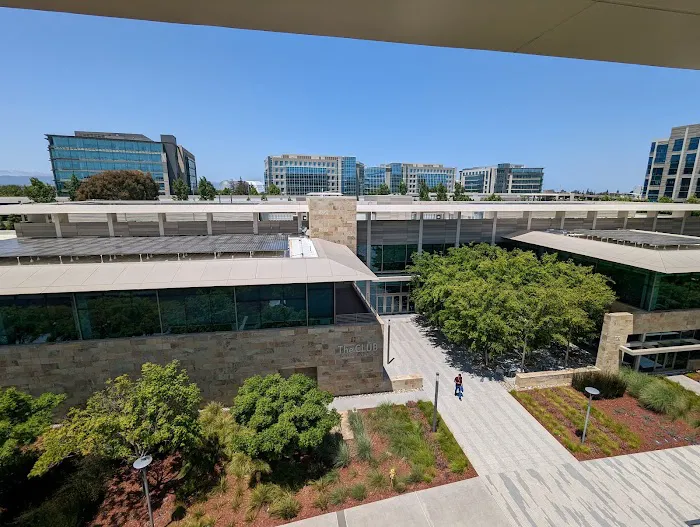 The Club at Moffett Towers 2 Picture 9