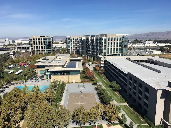 The Club at Moffett Towers 2 Picture 10