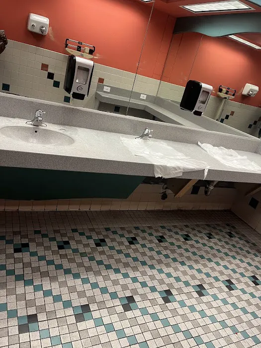 24 Hour Fitness Picture 10