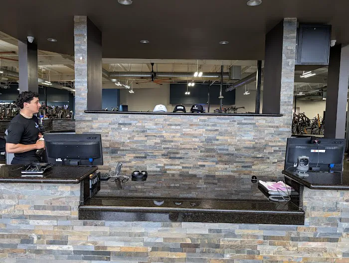 Vim + Vigor Fitness Picture 3