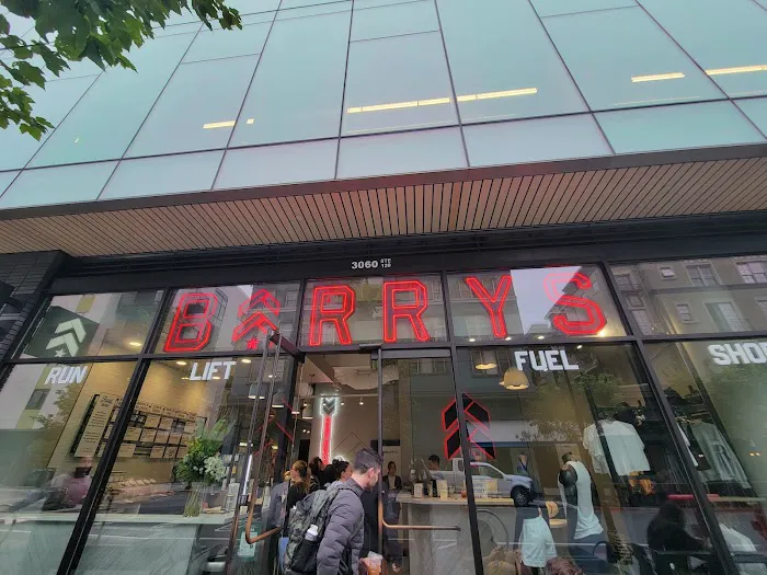 Barry's Santana Row Picture 5