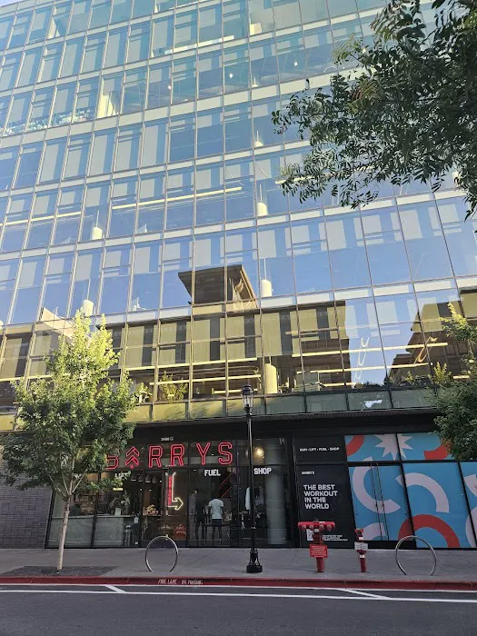 Barry's Santana Row Picture 8