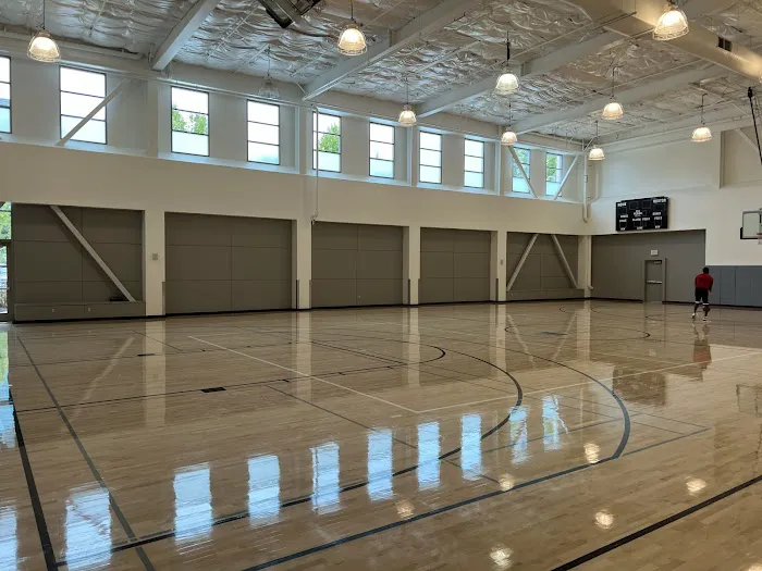 Moffett Towers Club Picture 5