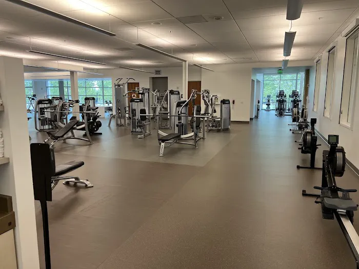 Moffett Towers Club Picture 4