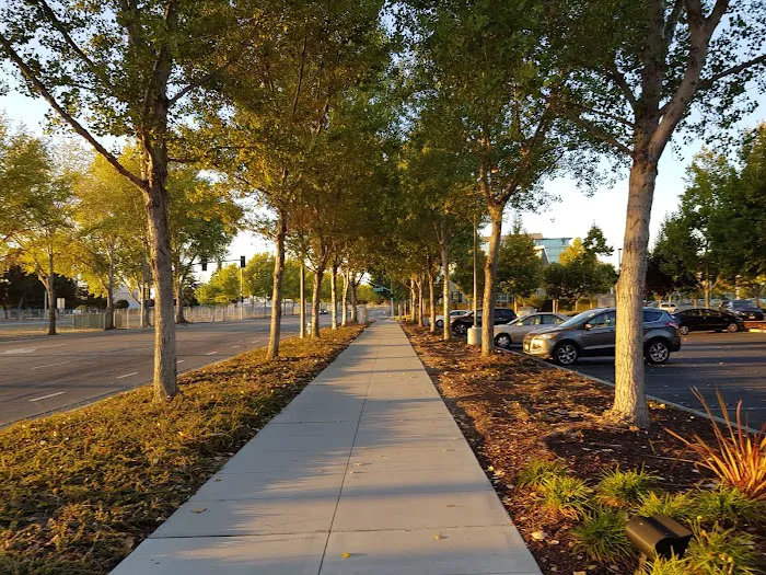 Moffett Towers Club Picture 9