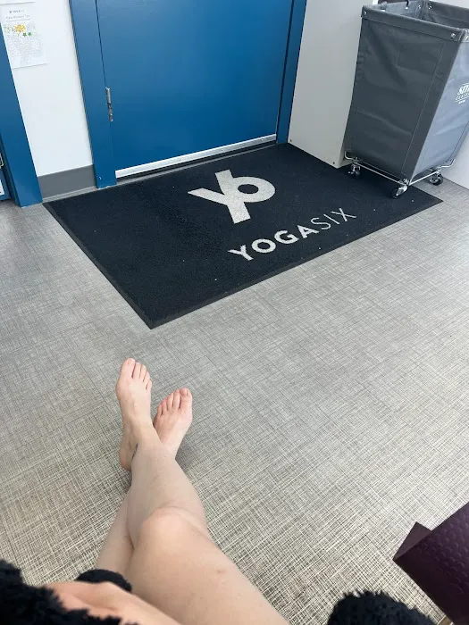 YogaSix Sunnyvale Picture 3