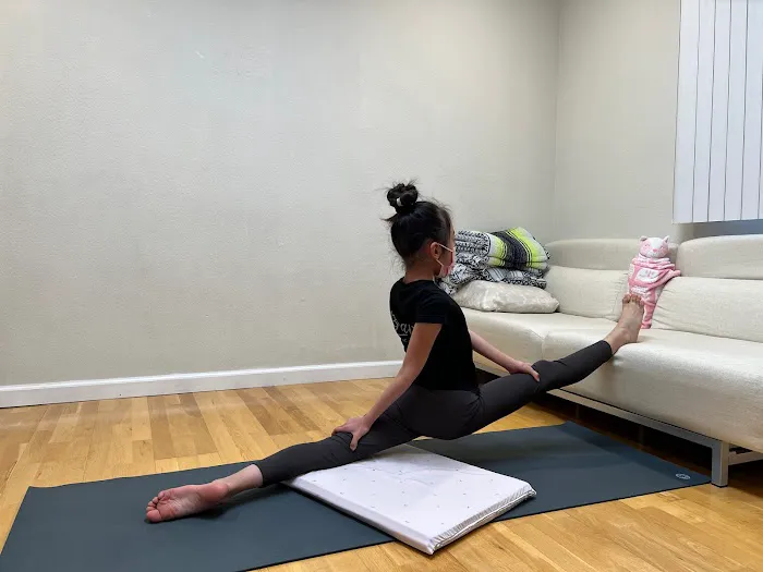 Yoga Family Picture 9