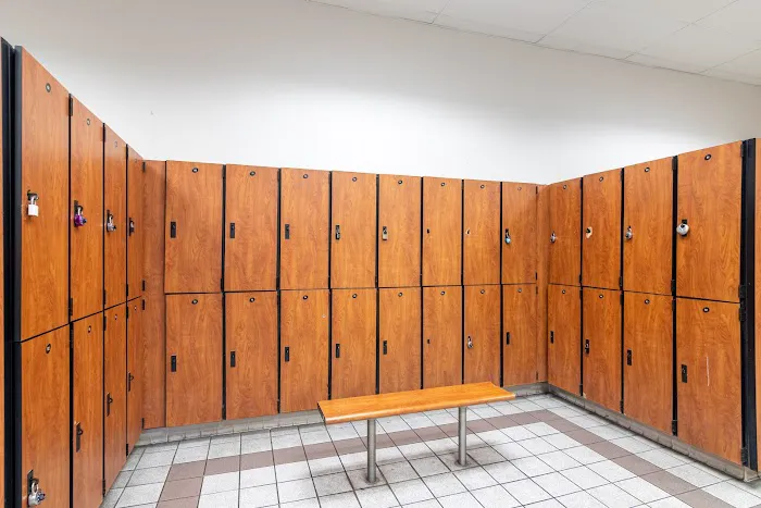 24 Hour Fitness Picture 6