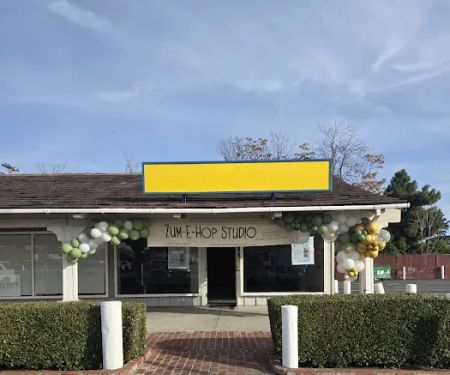 Zum E Hop Studio