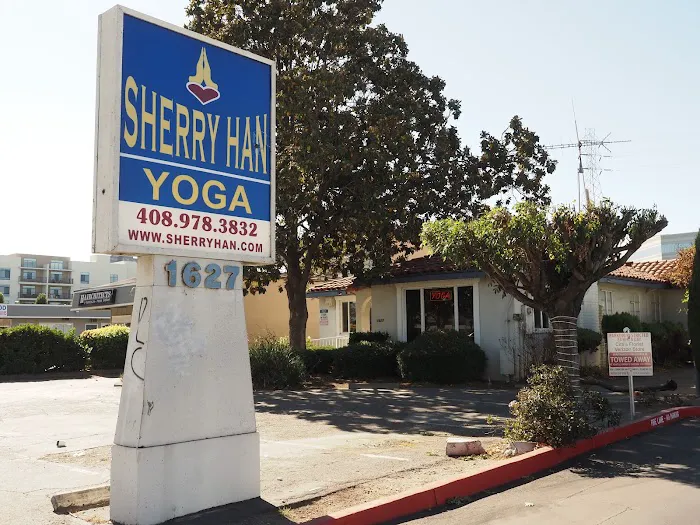 Sherry Han Yoga Picture 1