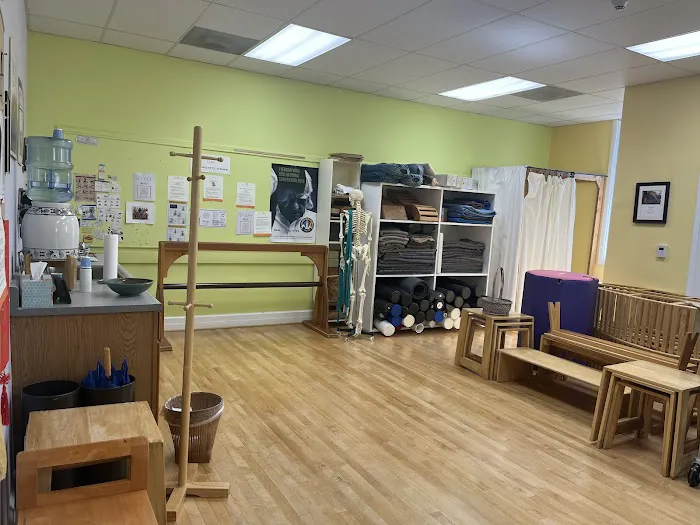 Iyengar Yoga South Bay Picture 8