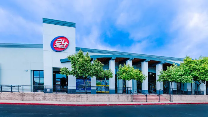 24 Hour Fitness Picture 2