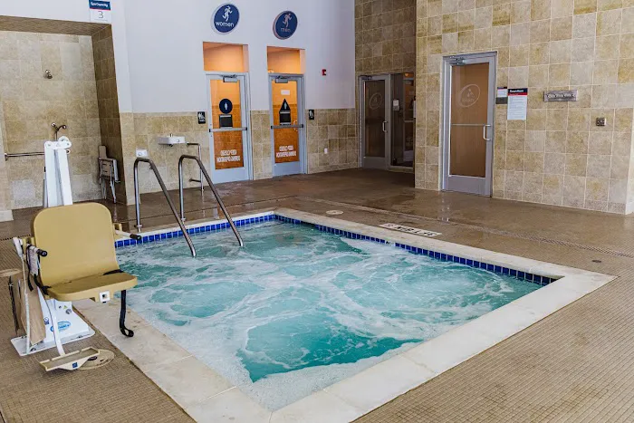 24 Hour Fitness Picture 3