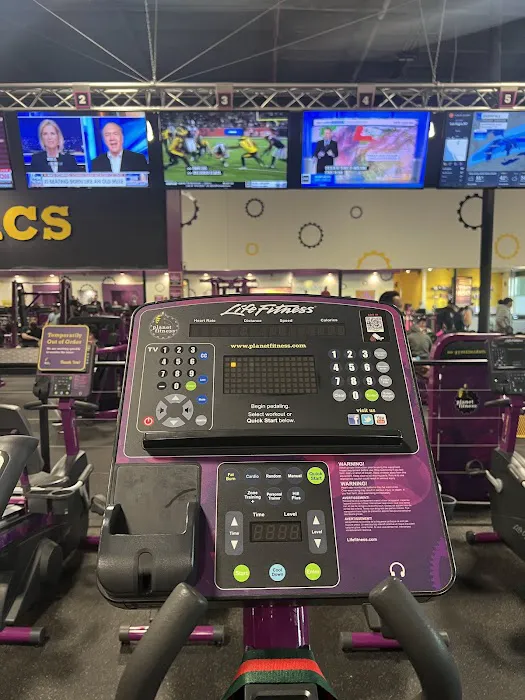 Planet Fitness Picture 5
