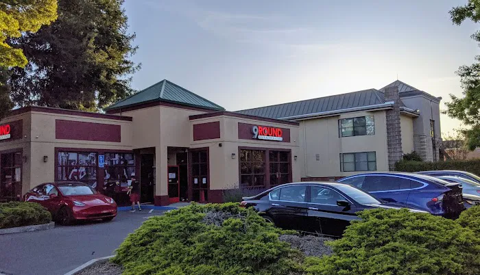 9Round Mountain View Picture 3