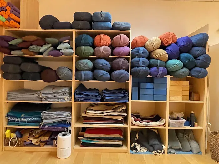 California Yoga Center Picture 2