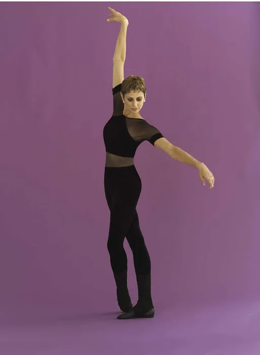 Stephanie Herman Style Picture 5