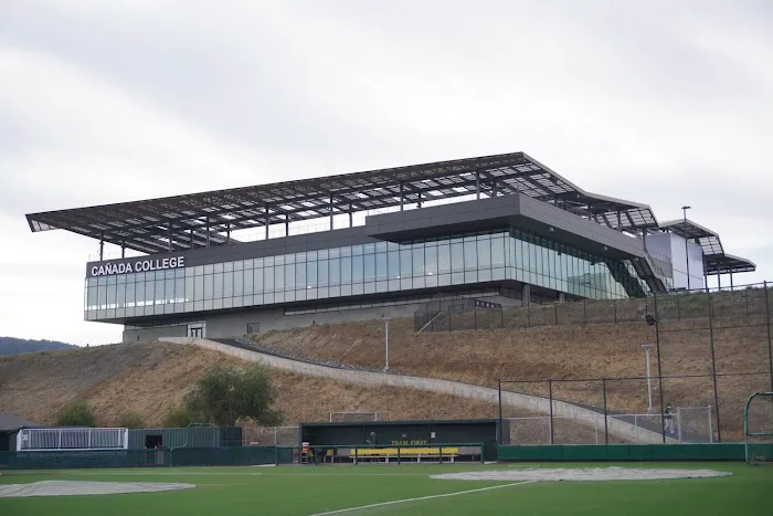 Cañada College Athletic Center Picture 1