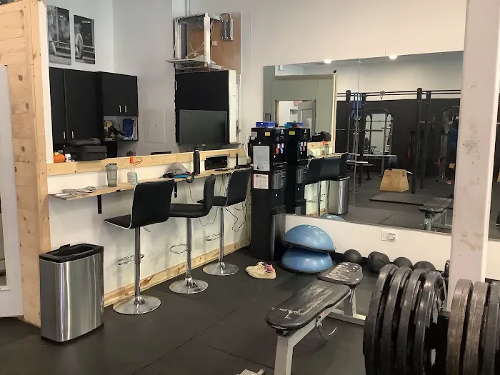 The Weight Room RWC Picture 9