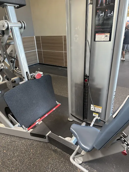 24 Hour Fitness Picture 10