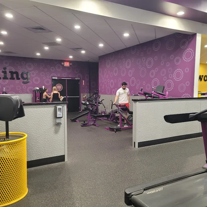 Planet Fitness Picture 7