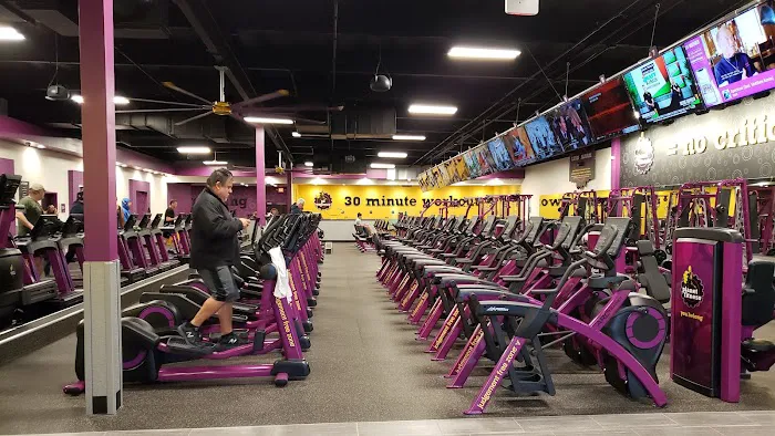 Planet Fitness Picture 2