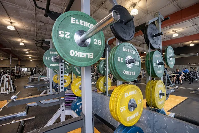 24 Hour Fitness Picture 8