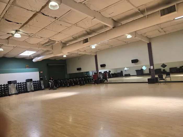 24 Hour Fitness Picture 3