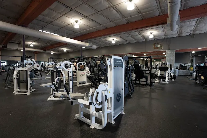 24 Hour Fitness Picture 10