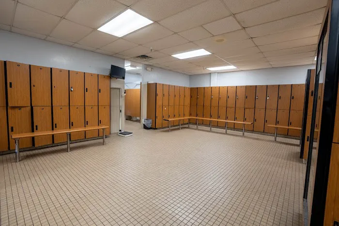 24 Hour Fitness Picture 1