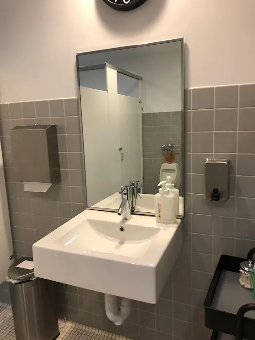 CorePower Yoga - Redwood City Picture 4