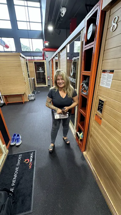 HOTWORX BELMONT Picture 6