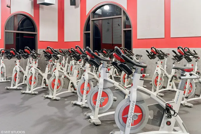 Crunch Fitness Picture 8